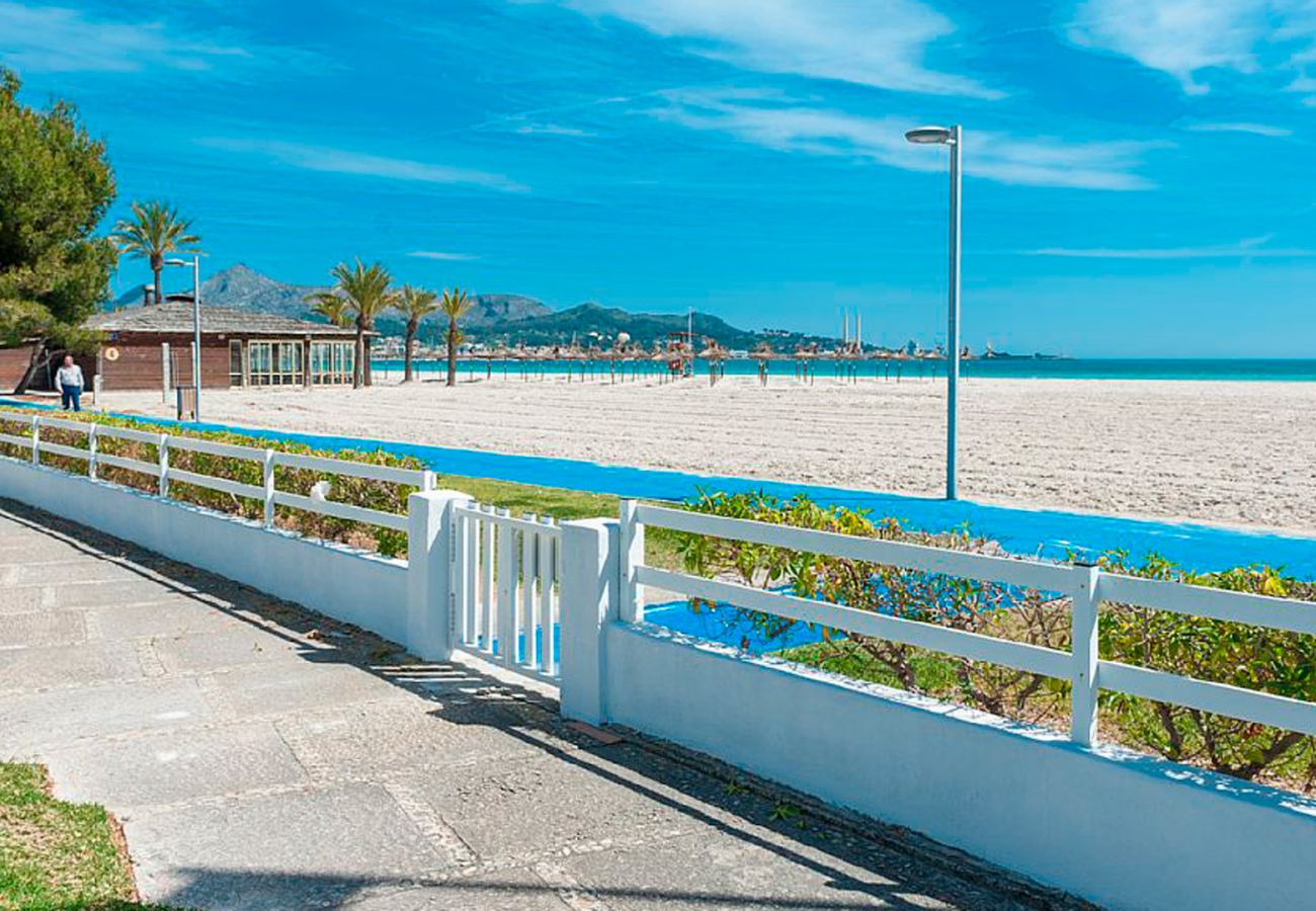 Apartment in Alcudia - Apartment Oiza Arena Blanca at the beach by BeBreeze