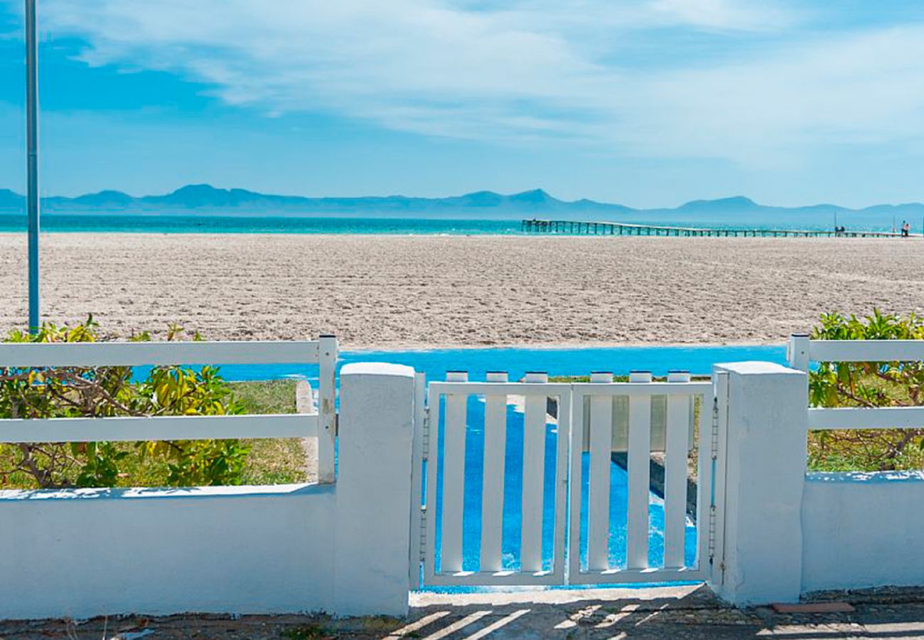 Apartment in Alcudia - Apartment Oiza Arena Blanca at the beach by BeBreeze