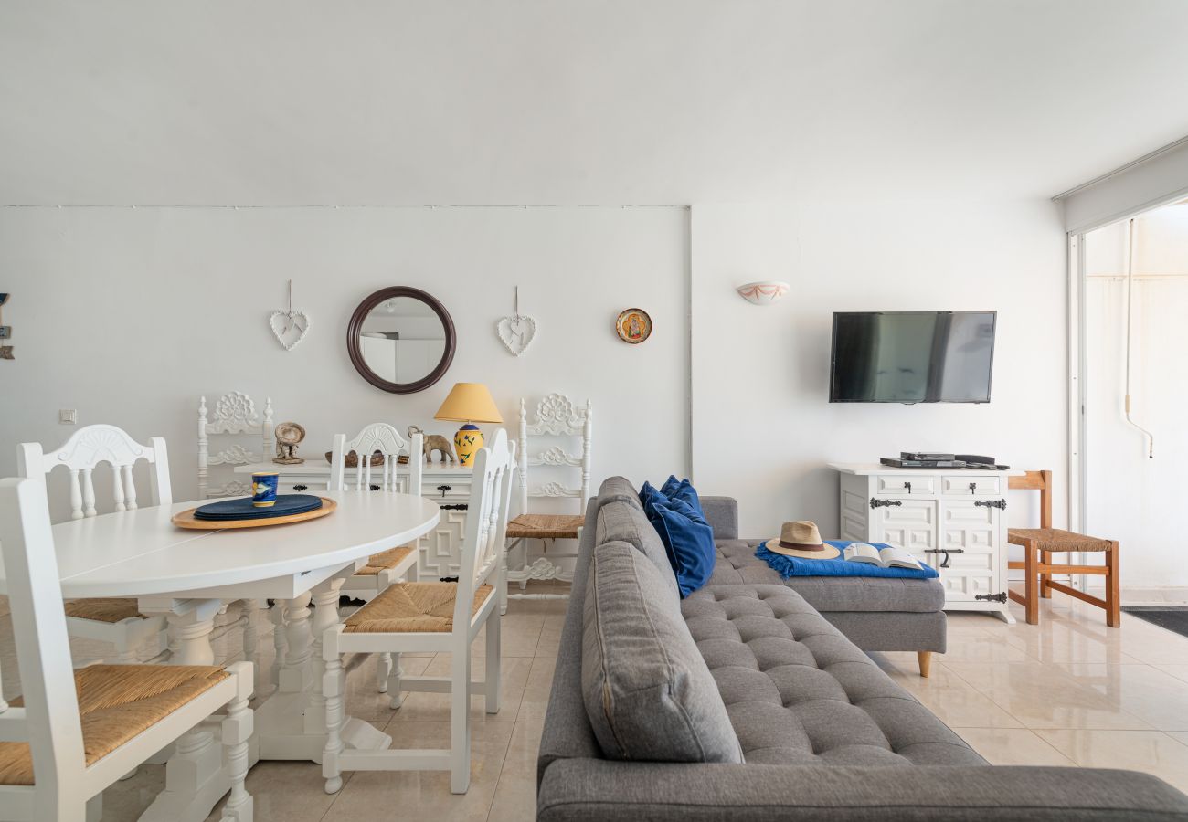Apartment in Alcudia - Apartment Oiza Arena Blanca at the beach by BeBreeze