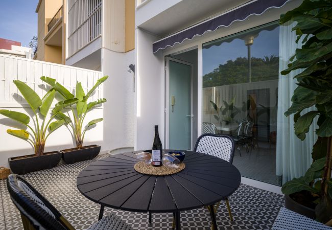 Terraced House in Las Palmas de Gran Canaria - Cosmopolitan Design by CanariasGetaway  Terraced House in Las Palmas de Gran Canaria - Cosmopolitan Design by CanariasGetaway