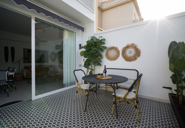 Terraced House in Las Palmas de Gran Canaria - Cosmopolitan Design by CanariasGetaway  Terraced House in Las Palmas de Gran Canaria - Cosmopolitan Design by CanariasGetaway