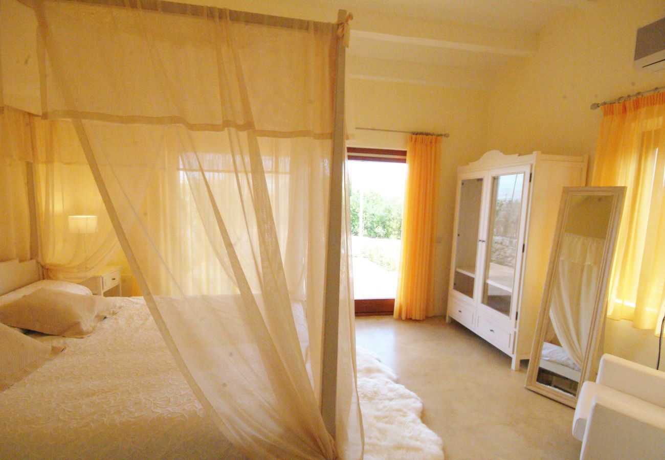 Villa in Alcudia - Villa Barcares Petit for 6 by BeBreeze