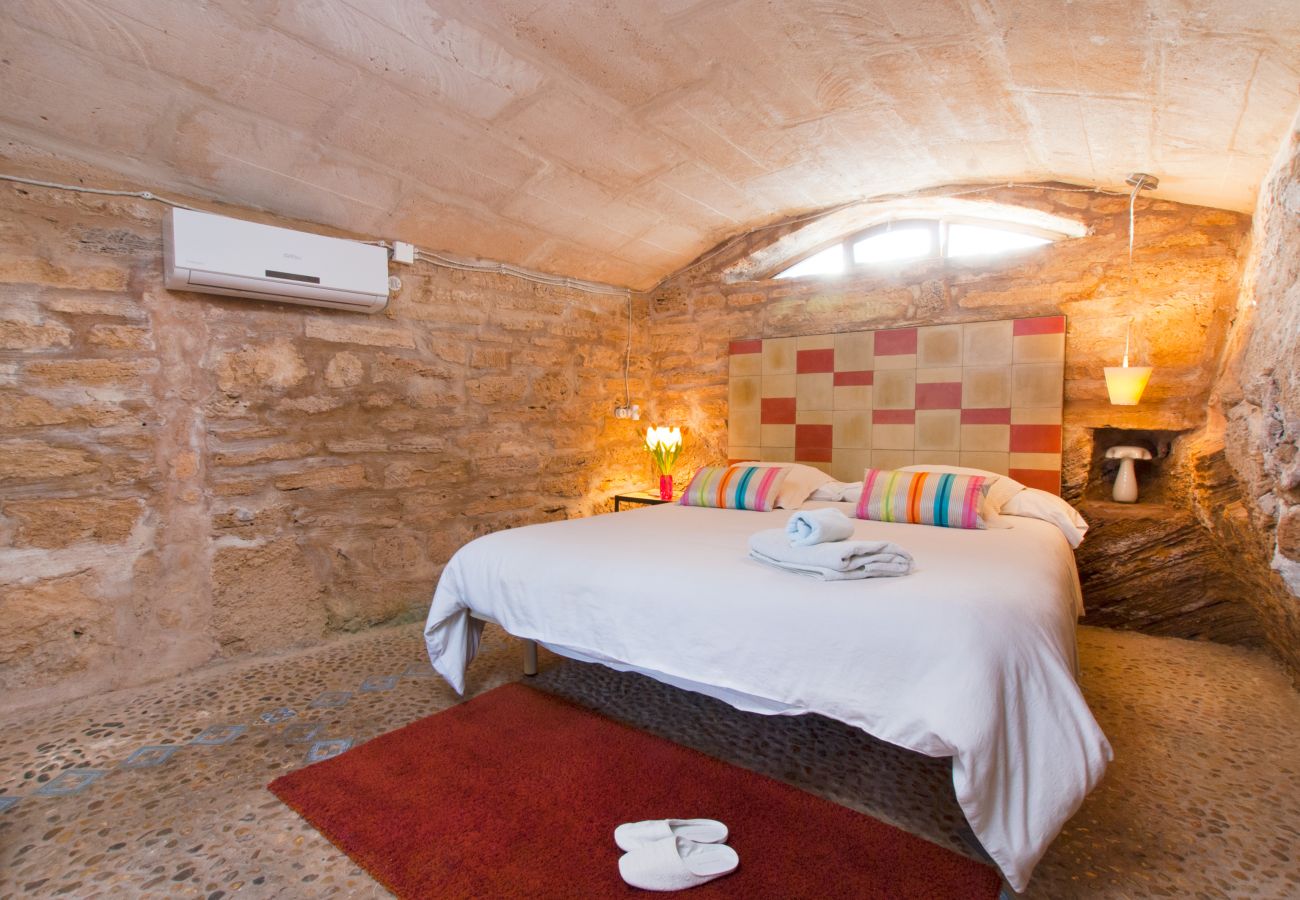 Villa in Alcudia - Villa Barcares Petit for 6 by BeBreeze