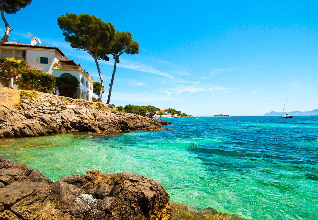 Ferienwohnung in Alcudia - Alcanada Torre Mayor with Sea Views - Long Stay 
