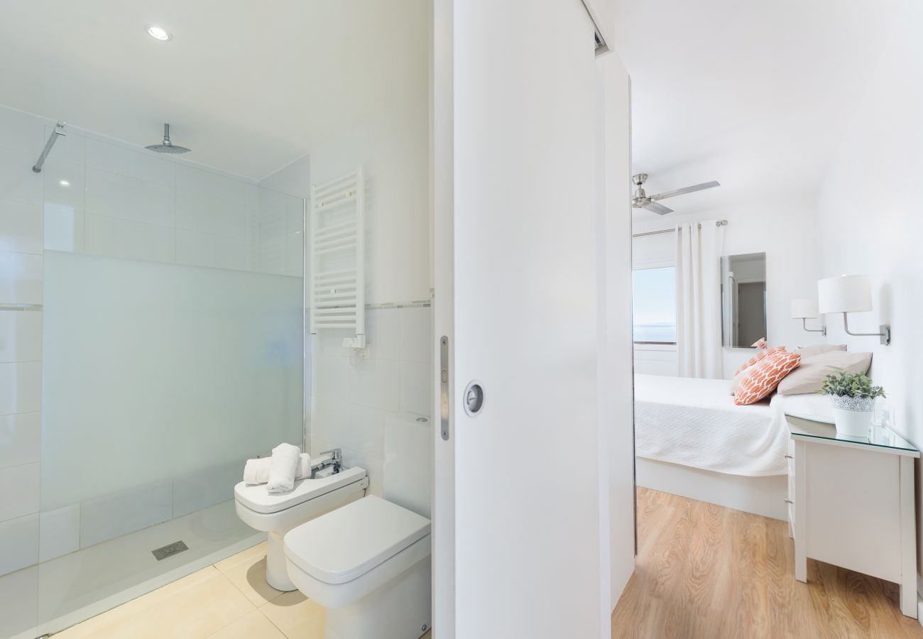 Apartment in Alcudia - Alcanada Torre Mayor with Sea Views - Long Stay 