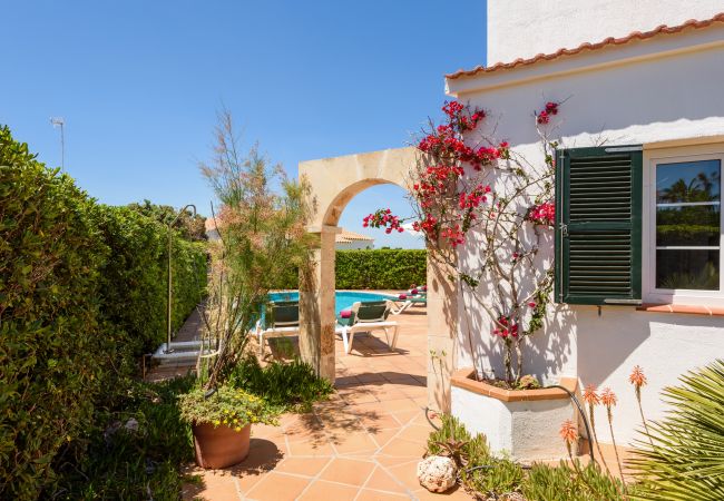 Вилла на Cap d´Artruix - Villa privada en Cap d'artrutx con piscina privada,Wifi gratis, AC en habitación principal Вилла на Cap d´Artruix - Villa privada en Cap d'artrutx con piscina privada,Wifi gratis, AC en habitación principal