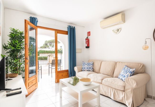 Апартаменты на Cala Blanca - Apartamento tipo duplex con piscina y barbacoa comunitaria. Апартаменты на Cala Blanca - Apartamento tipo duplex con piscina y barbacoa comunitaria.