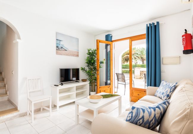 Апартаменты на Cala Blanca - Apartamento tipo duplex con piscina y barbacoa comunitaria. Апартаменты на Cala Blanca - Apartamento tipo duplex con piscina y barbacoa comunitaria.