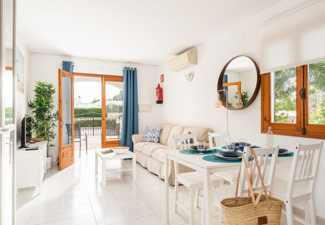 Апартаменты на Cala Blanca - Apartamento tipo duplex con piscina y barbacoa comunitaria. Апартаменты на Cala Blanca - Apartamento tipo duplex con piscina y barbacoa comunitaria.