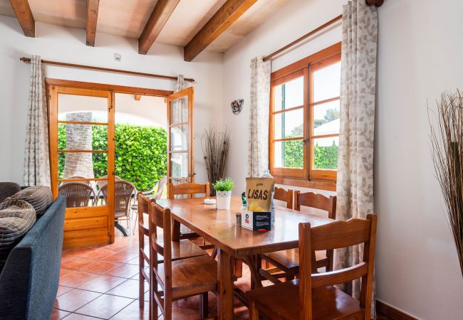 Вилла на Cala Blanca - Villa Perfecta! Piscina privada, Barbacoa, Aire Acon, Wifi !!!! Вилла на Cala Blanca - Villa Perfecta! Piscina privada, Barbacoa, Aire Acon, Wifi !!!!