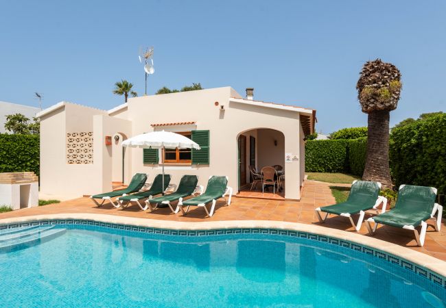 Вилла на Cala Blanca - Villa Perfecta! Piscina privada, Barbacoa, Aire Acon, Wifi !!!! Вилла на Cala Blanca - Villa Perfecta! Piscina privada, Barbacoa, Aire Acon, Wifi !!!!