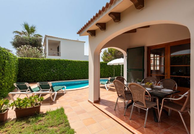Вилла на Cala Blanca - Villa Perfecta! Piscina privada, Barbacoa, Aire Acon, Wifi !!!! Вилла на Cala Blanca - Villa Perfecta! Piscina privada, Barbacoa, Aire Acon, Wifi !!!!