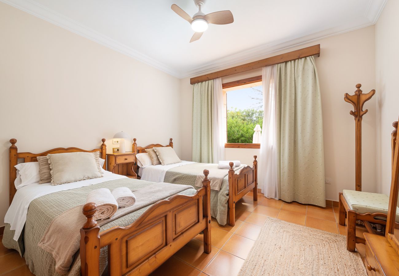 Вилла на Алькудия / Alcudia - Villa Teix de Bonaire