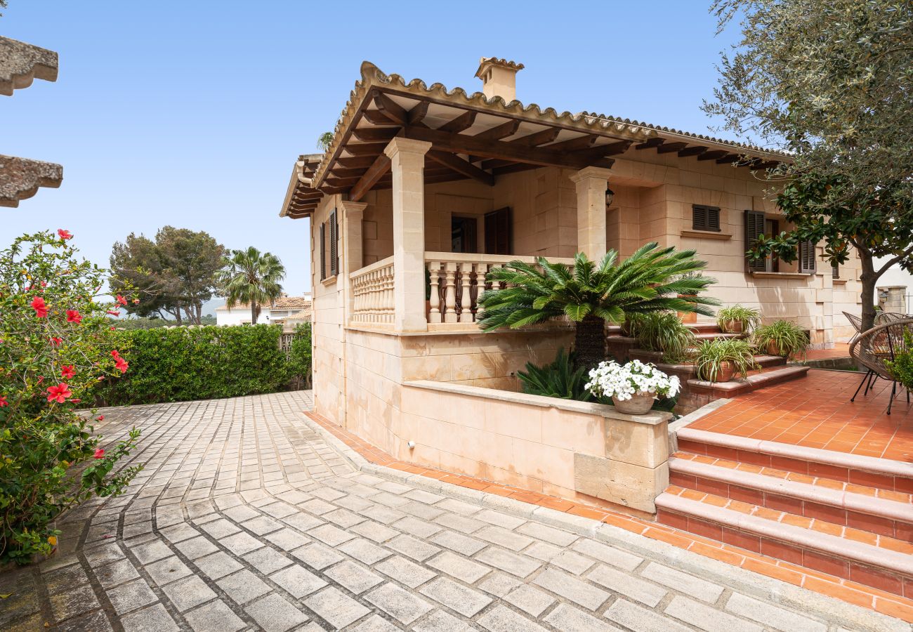 Вилла на Алькудия / Alcudia - Villa Teix de Bonaire