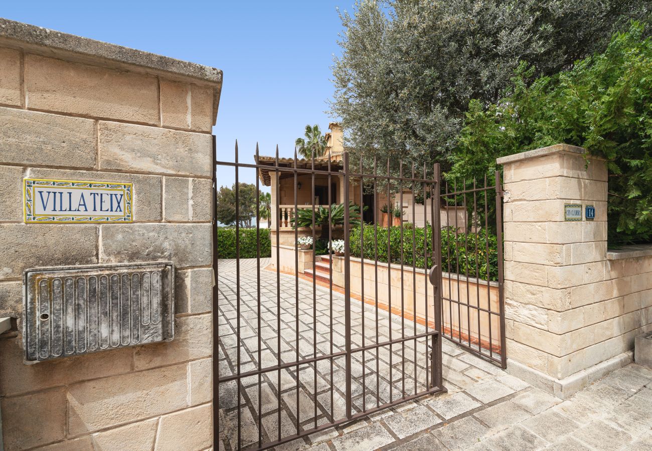 Вилла на Алькудия / Alcudia - Villa Teix de Bonaire