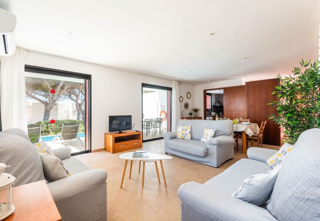 Вилла на Binibequer - Villa adaptada Sillas de Ruedas con piscina privada!!! Вилла на Binibequer - Villa adaptada Sillas de Ruedas con piscina privada!!!