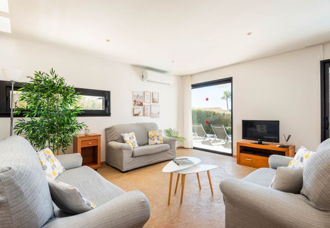 Вилла на Binibequer - Villa adaptada Sillas de Ruedas con piscina privada!!! Вилла на Binibequer - Villa adaptada Sillas de Ruedas con piscina privada!!!