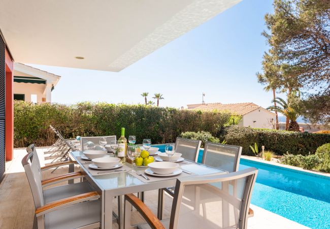 Вилла на Binibequer - Villa adaptada Sillas de Ruedas con piscina privada!!! Вилла на Binibequer - Villa adaptada Sillas de Ruedas con piscina privada!!!