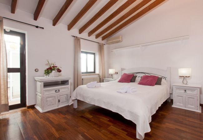 Дом на Alcúdia - Casa Es Convent d'Alcúdia Дом на Alcúdia - Casa Es Convent d'Alcúdia