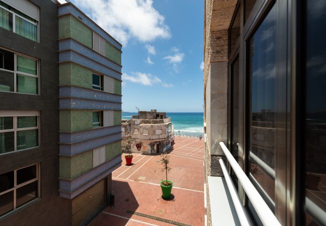 Дом на Las Palmas de Gran Canaria - Surf Beach Canteras & Parking By CanariasGetaway  Дом на Las Palmas de Gran Canaria - Surf Beach Canteras & Parking By CanariasGetaway