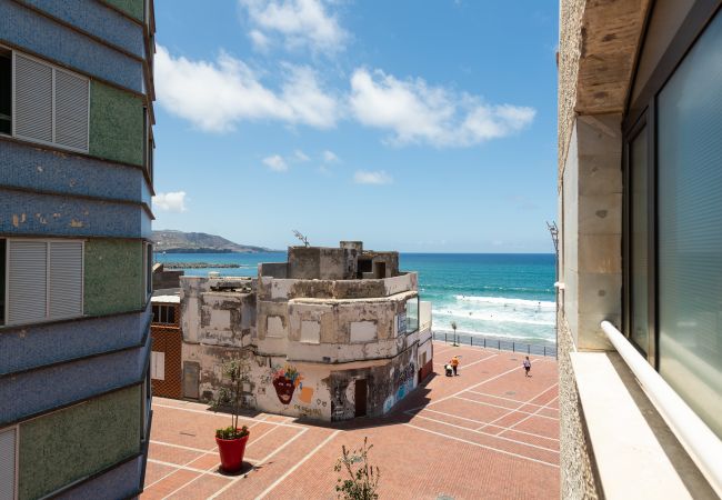 Дом на Las Palmas de Gran Canaria - Surf Beach Canteras & Parking By CanariasGetaway  Дом на Las Palmas de Gran Canaria - Surf Beach Canteras & Parking By CanariasGetaway