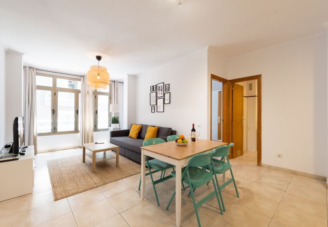 Дом на Las Palmas de Gran Canaria - Surf Beach Canteras & Parking By CanariasGetaway  Дом на Las Palmas de Gran Canaria - Surf Beach Canteras & Parking By CanariasGetaway