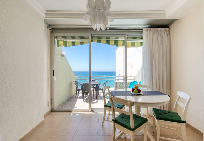 Дом на Las Palmas de Gran Canaria - Front line with nice terrace By CanariasGetaway  Дом на Las Palmas de Gran Canaria - Front line with nice terrace By CanariasGetaway