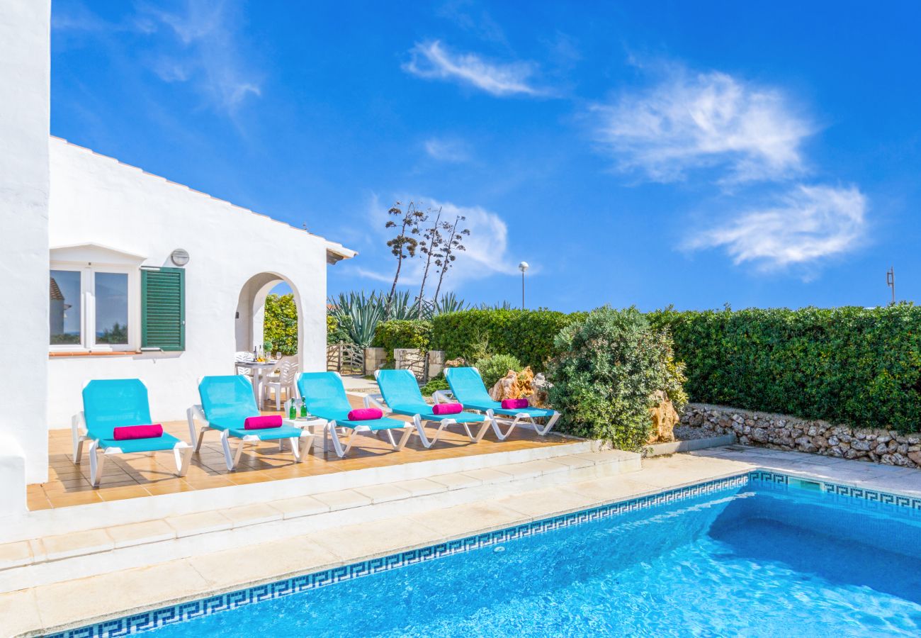 Вилла на Cap d´Artruix - VILLA FARO