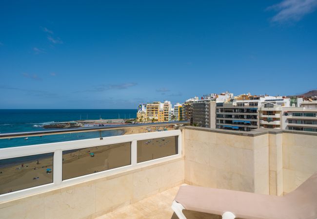 Дом на Лас Пальмас де Гран Канариа / Las Palmas de Gran Canaria - Awesome beachfront terrace By CanariasGetaway   Дом на Лас Пальмас де Гран Канариа / Las Palmas de Gran Canaria - Awesome beachfront terrace By CanariasGetaway