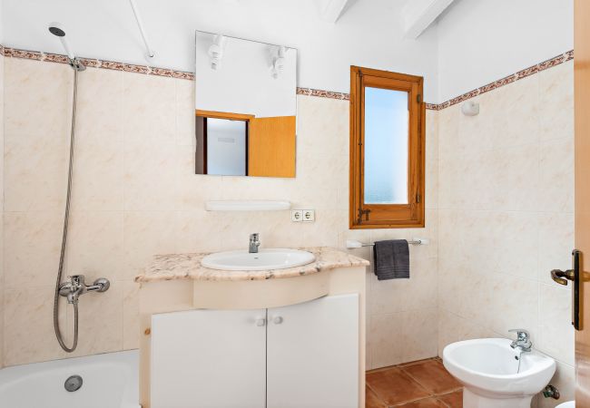 Вилла на Cala Blanca - VILLA BINISARET 1 Вилла на Cala Blanca - VILLA BINISARET 1