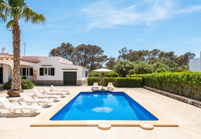 Вилла на Cala Blanca - VILLA BINISARET 1 Вилла на Cala Blanca - VILLA BINISARET 1