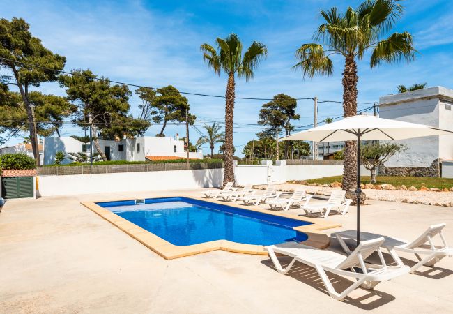 Вилла на Cala Blanca - VILLA BINISARET 1 Вилла на Cala Blanca - VILLA BINISARET 1