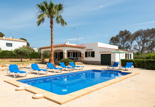Вилла на Cala Blanca - VILLA BINISARET 1 Вилла на Cala Blanca - VILLA BINISARET 1