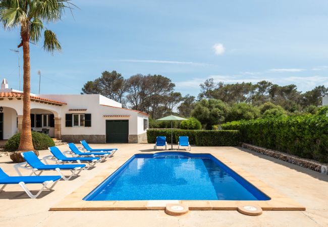 Вилла на Cala Blanca - VILLA BINISARET 1 Вилла на Cala Blanca - VILLA BINISARET 1