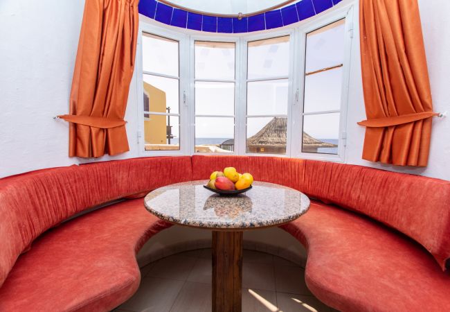 Дом на Maspalomas - Altamar 28 with terrace&pool By CanariasGetaway Дом на Maspalomas - Altamar 28 with terrace&pool By CanariasGetaway