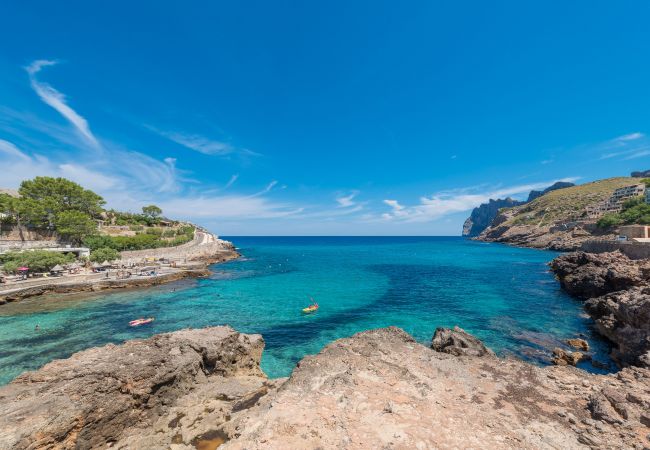 Апартаменты на Cala Sant Vicenç - Mirador Blue Attic L Апартаменты на Cala Sant Vicenç - Mirador Blue Attic L