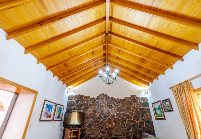 Дом на Moya - Mari House With Jacuzzi and BBQ by CanariasGetaway Дом на Moya - Mari House With Jacuzzi and BBQ by CanariasGetaway