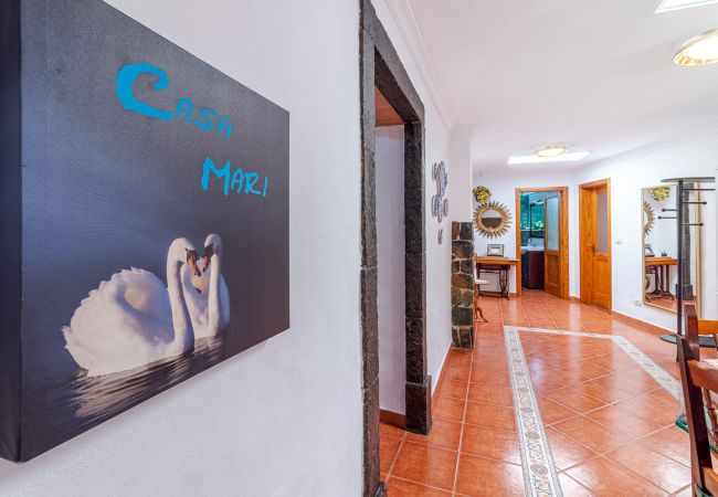 Дом на Moya - Mari House With Jacuzzi and BBQ by CanariasGetaway Дом на Moya - Mari House With Jacuzzi and BBQ by CanariasGetaway