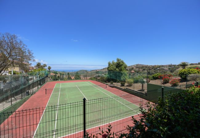 Дом на Santa Brígida - House with cozy garden BBQ  Дом на Santa Brígida - House with cozy garden BBQ