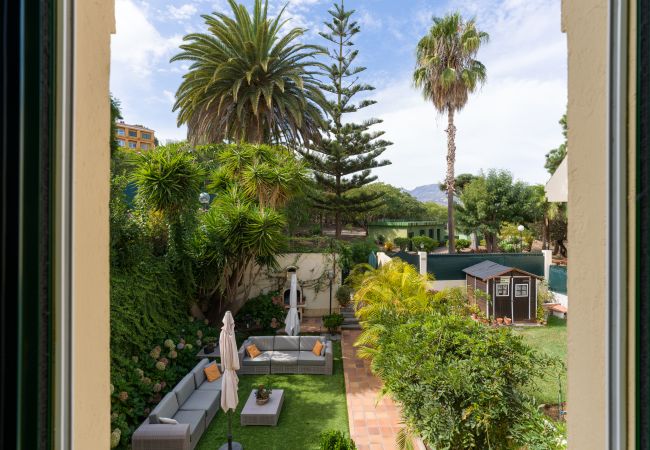 Дом на Santa Brígida - House with cozy garden BBQ  Дом на Santa Brígida - House with cozy garden BBQ