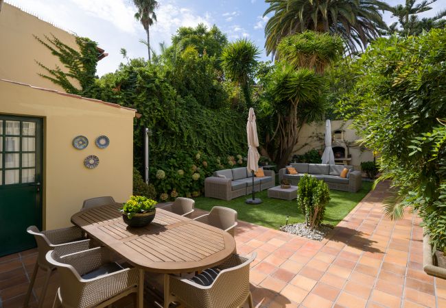 Дом на Santa Brígida - House with cozy garden BBQ  Дом на Santa Brígida - House with cozy garden BBQ