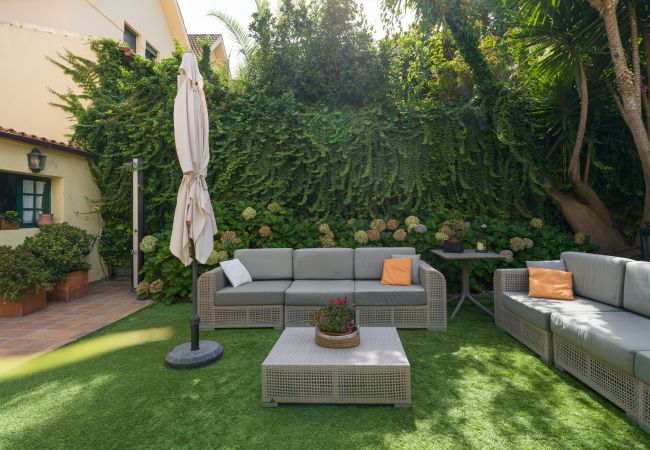 Дом на Santa Brígida - House with cozy garden BBQ  Дом на Santa Brígida - House with cozy garden BBQ