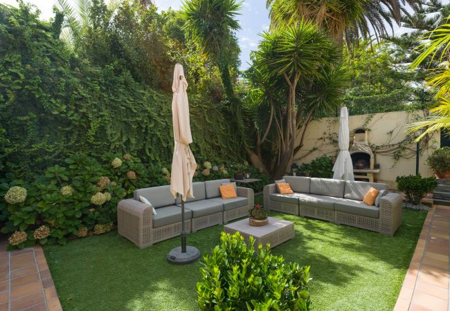 Дом на Santa Brígida - House with cozy garden BBQ  Дом на Santa Brígida - House with cozy garden BBQ