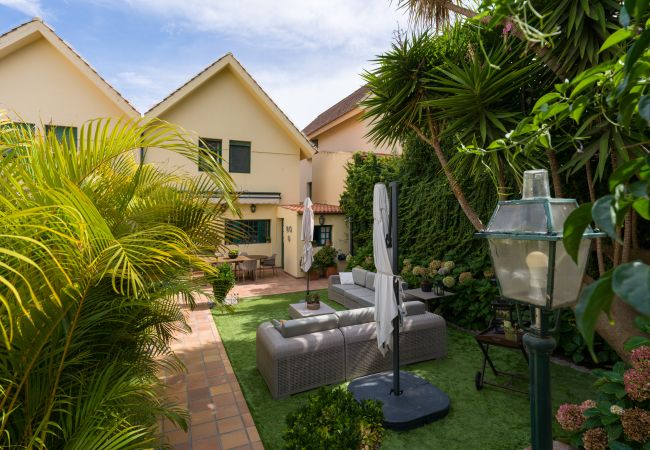 Дом на Santa Brígida - House with cozy garden BBQ  Дом на Santa Brígida - House with cozy garden BBQ