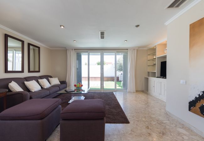 Шале на San Bartolomé de Tirajana - Piscina privada y espectacular zona de barbacoa Шале на San Bartolomé de Tirajana - Piscina privada y espectacular zona de barbacoa