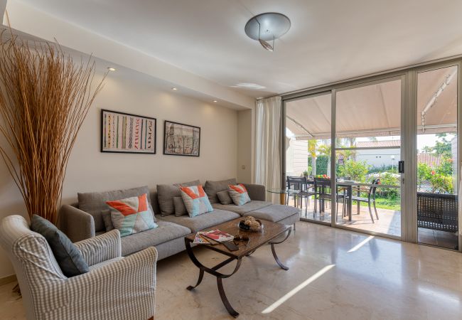 Дом на San Bartolomé de Tirajana - Pasito Blanco, piscina y playa a posos pasos Дом на San Bartolomé de Tirajana - Pasito Blanco, piscina y playa a posos pasos