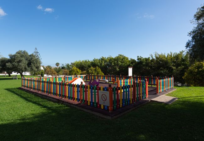 Дом на San Bartolomé de Tirajana - Pasito Blanco, piscina y playa a posos pasos Дом на San Bartolomé de Tirajana - Pasito Blanco, piscina y playa a posos pasos
