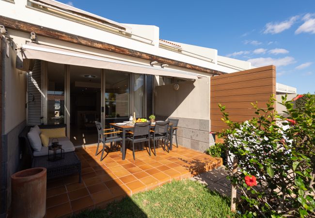 Дом на San Bartolomé de Tirajana - Pasito Blanco, piscina y playa a posos pasos Дом на San Bartolomé de Tirajana - Pasito Blanco, piscina y playa a posos pasos