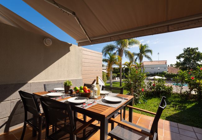 Дом на San Bartolomé de Tirajana - Pasito Blanco, piscina y playa a posos pasos Дом на San Bartolomé de Tirajana - Pasito Blanco, piscina y playa a posos pasos