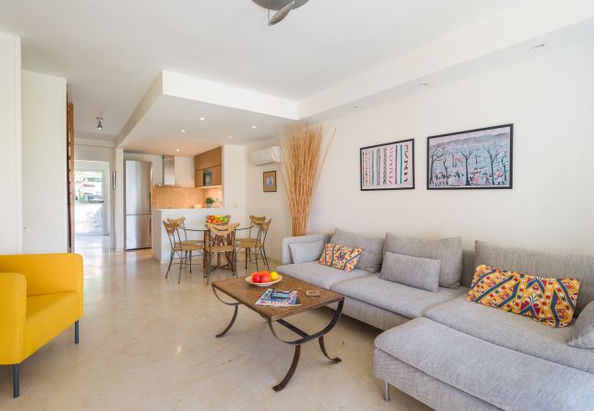 Дом на San Bartolomé de Tirajana - Pasito Blanco, piscina y playa a posos pasos Дом на San Bartolomé de Tirajana - Pasito Blanco, piscina y playa a posos pasos